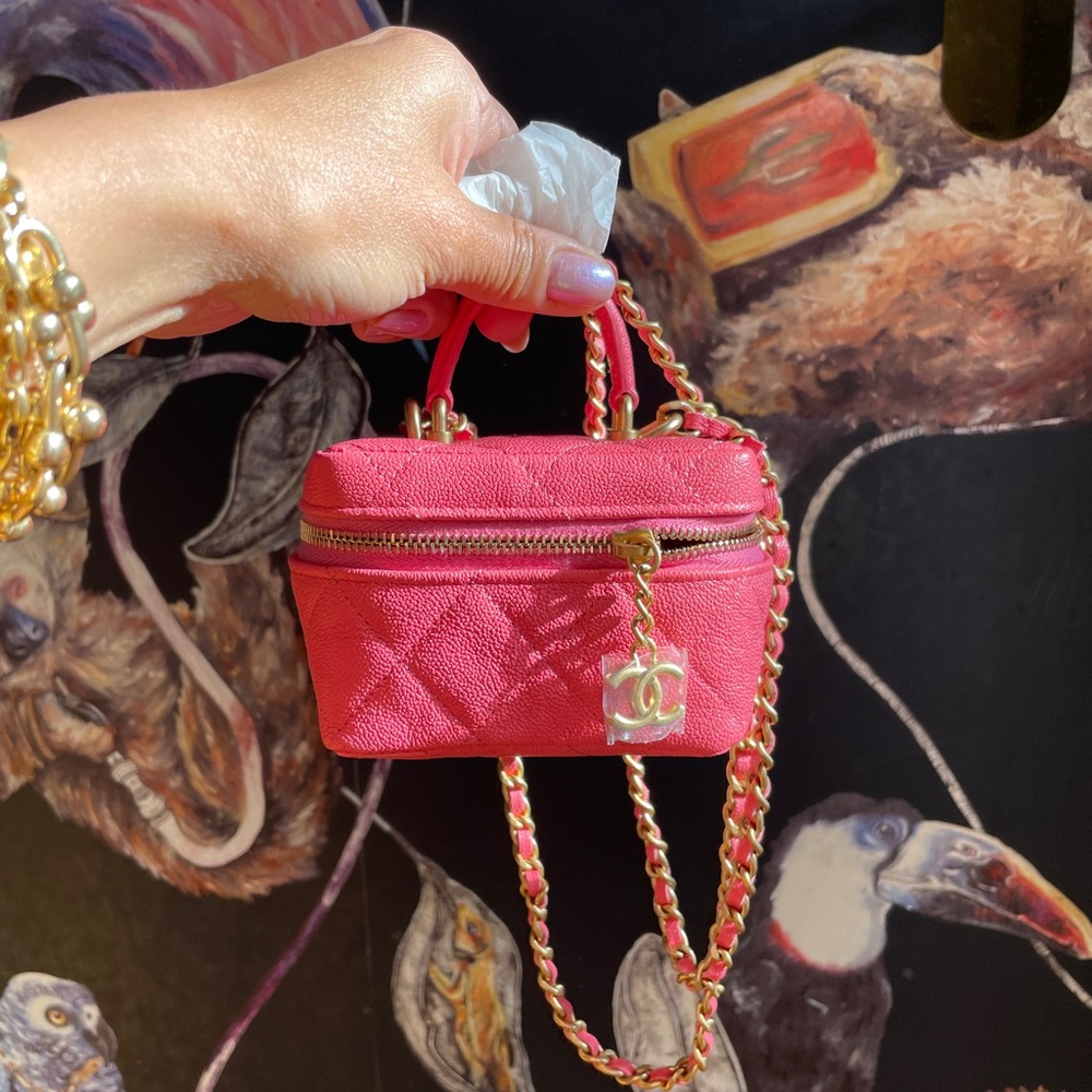 BNWT CHANEL 21S Pink Mini Vanity Bag